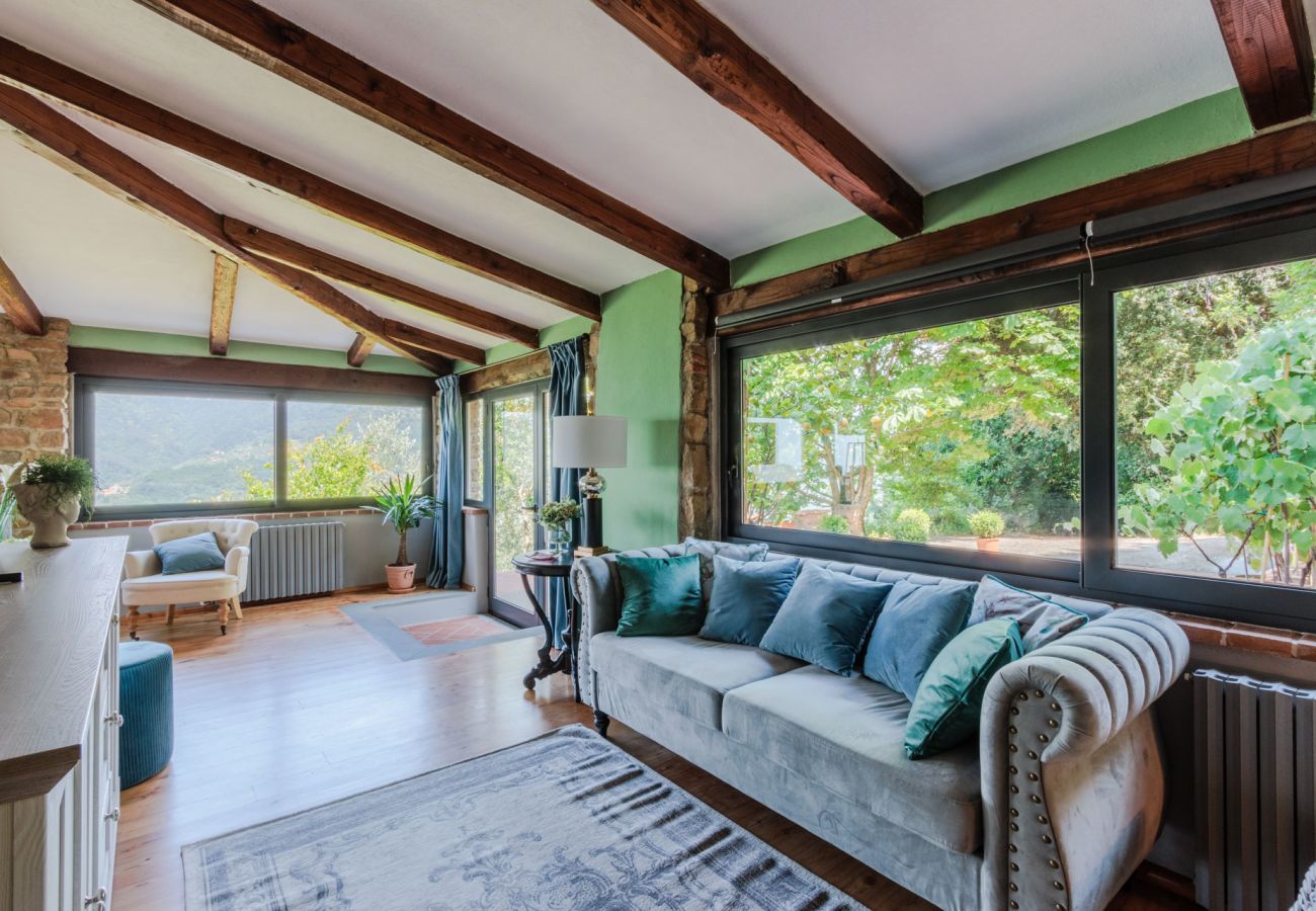 Villa a Pescia - Sospirata Farmhouse