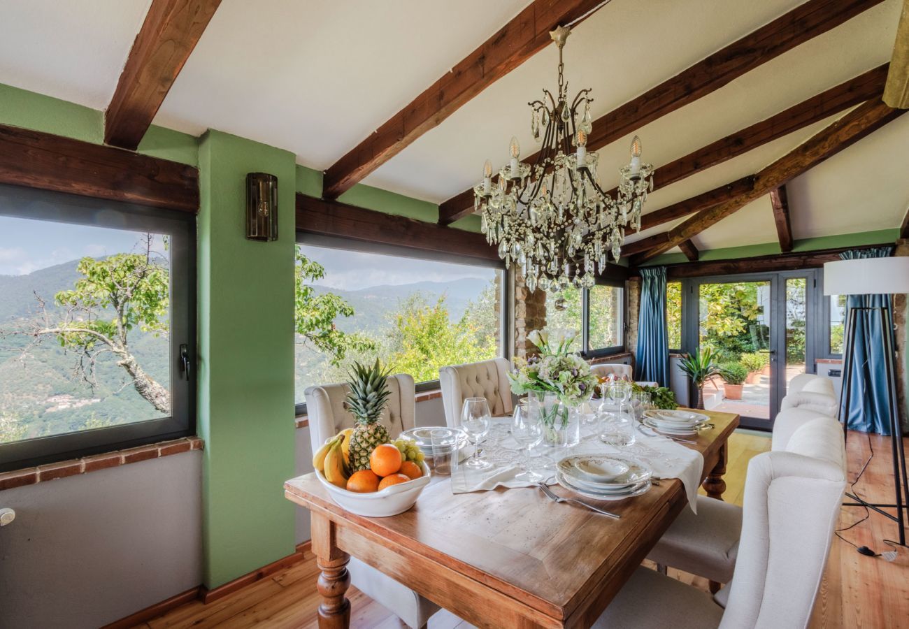 Villa a Pescia - Sospirata Farmhouse