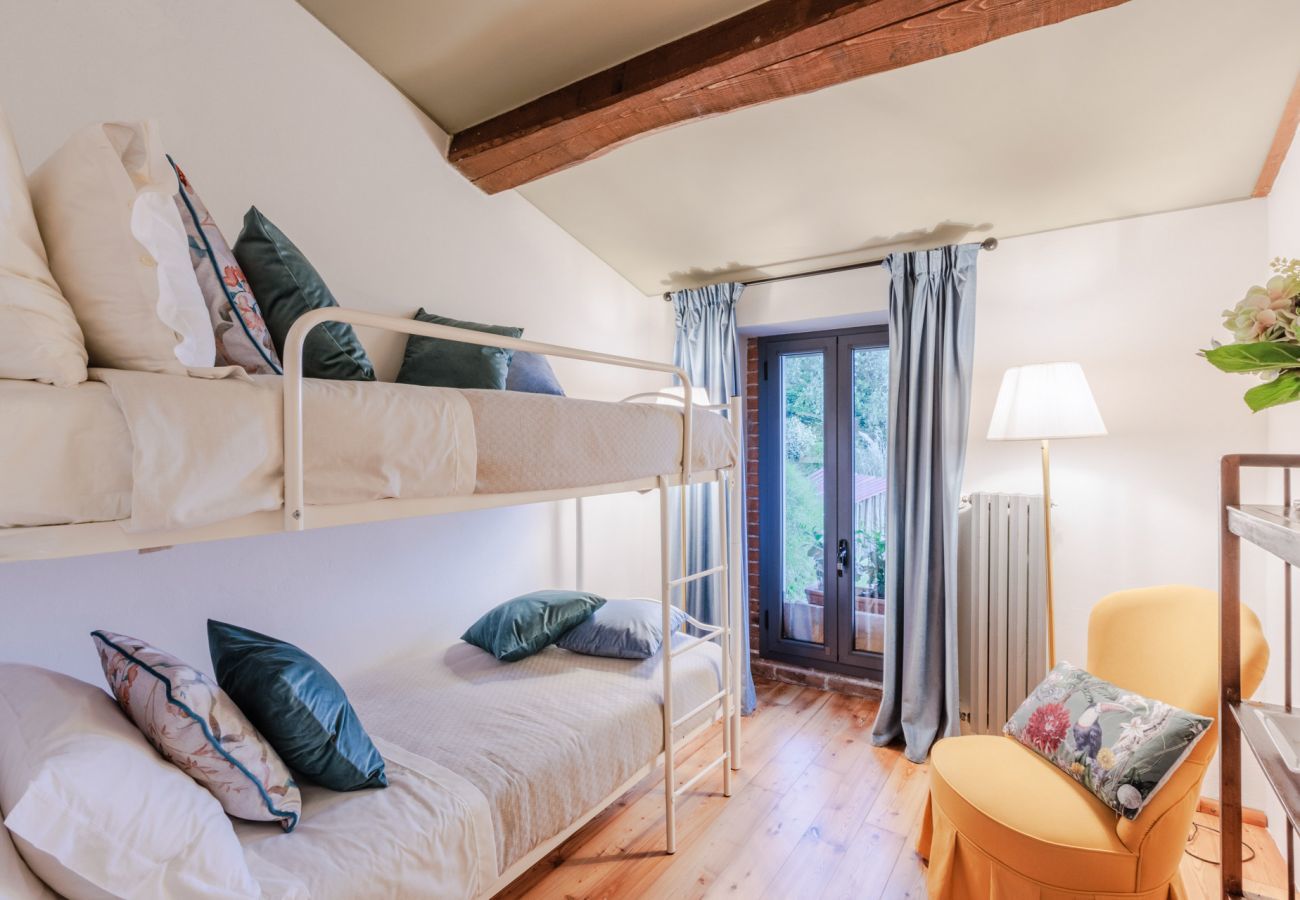 Villa a Pescia - Sospirata Farmhouse