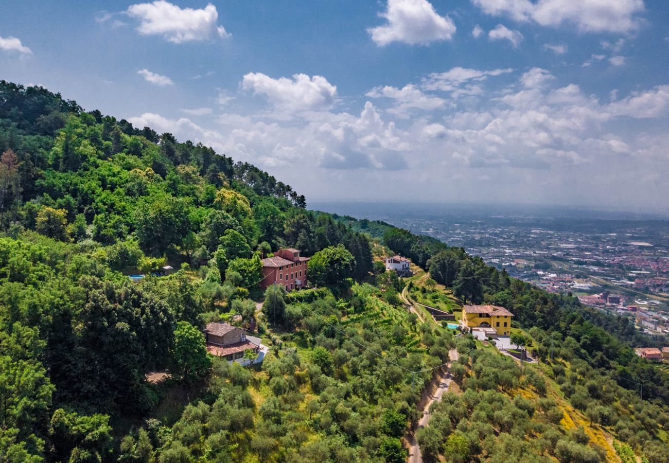 Villa a Pescia - Sospirata Farmhouse