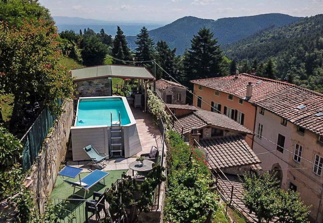 Villa a Ruota - Cottage Gigi, Smart Convenient Stone Village House with Pool