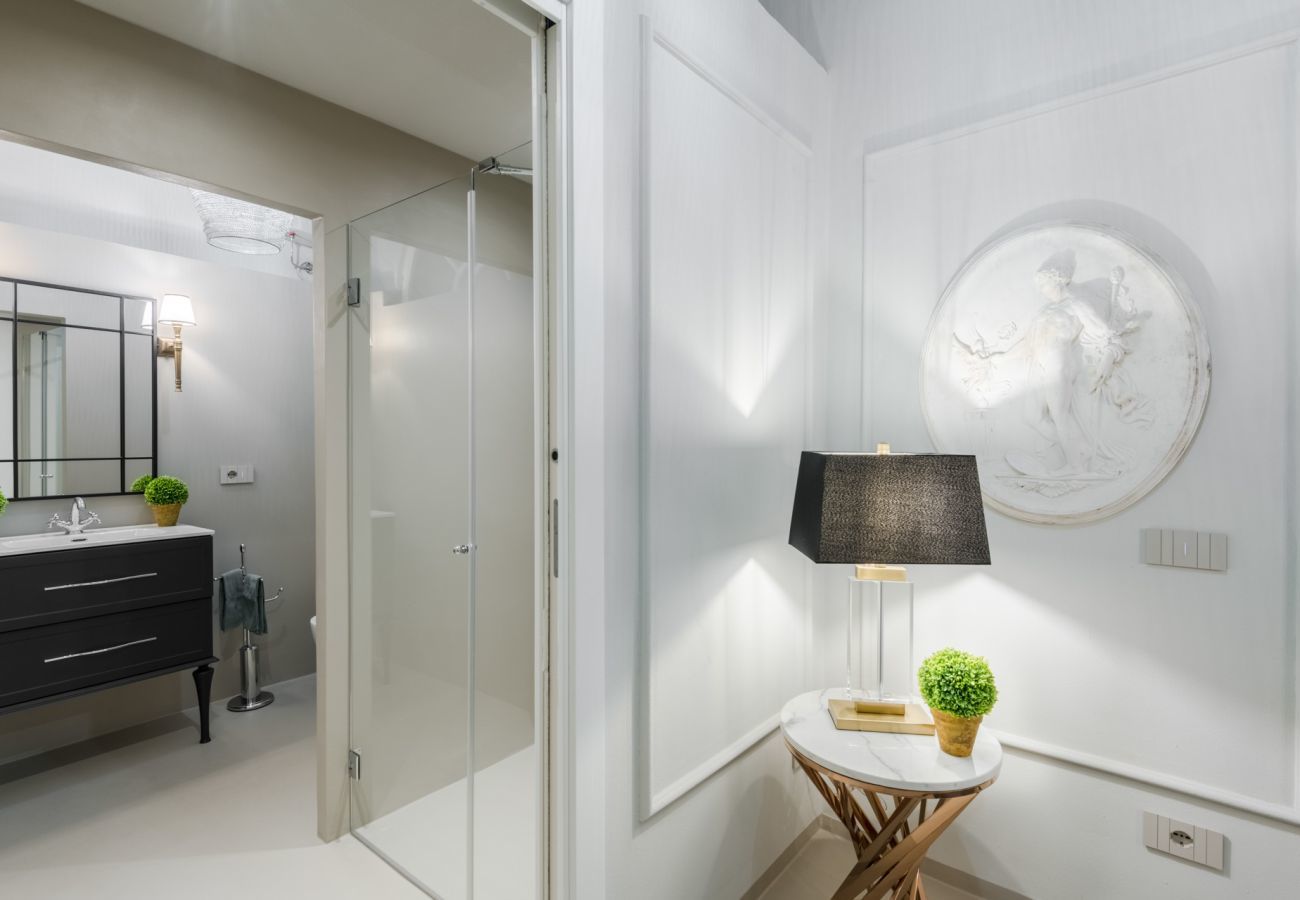 Appartamento a Lucca - Gallo Cedrone, a Home with Outdoor