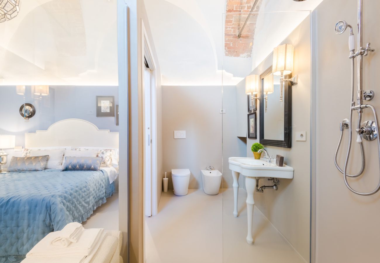 Appartamento a Lucca - Gallo Cedrone, a Home with Outdoor