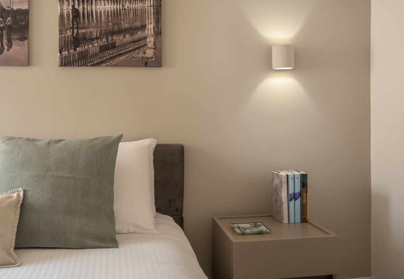Appartamento a Venezia - Sant'Aponal Cozy Apartment with Terrace R&R