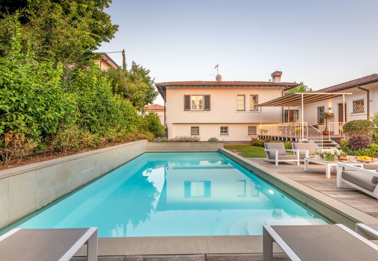 Villa a Pietrasanta - Villa Desiree