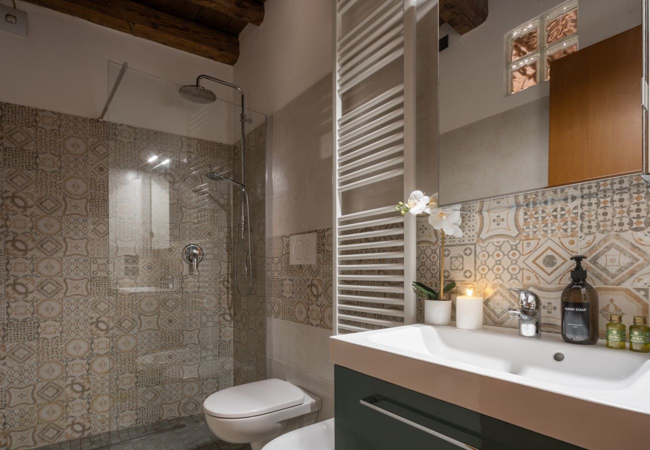 Appartamento a Venezia - Castello  Apartment with Garden R&R