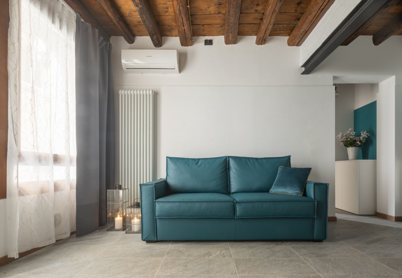 Appartamento a Venezia - Castello  Apartment with Garden R&R