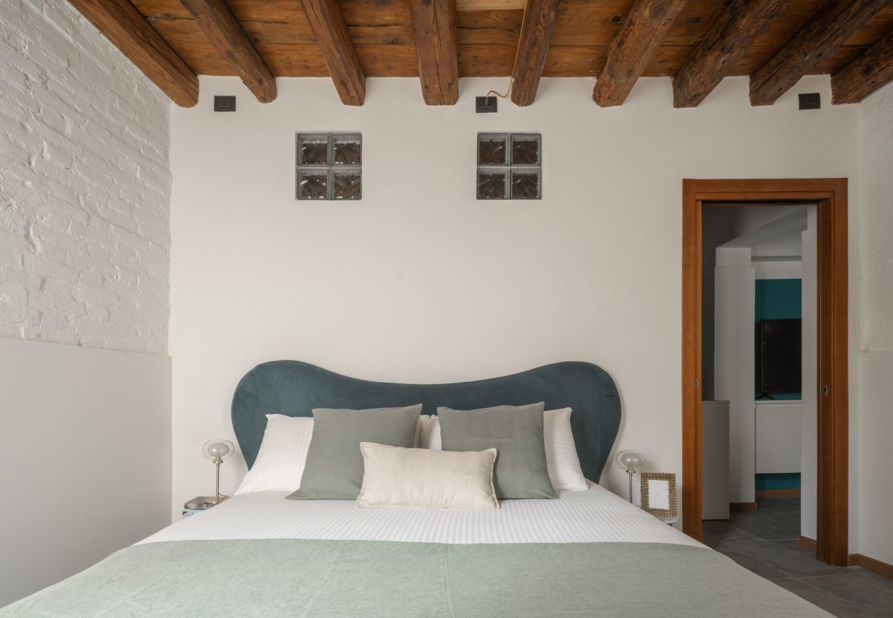 Appartamento a Venezia - Castello  Apartment with Garden R&R