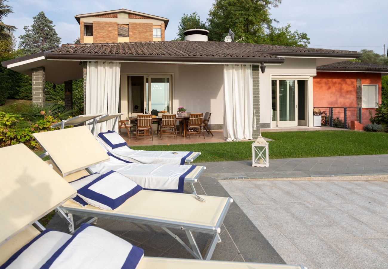 Villa a Bardolino - VILLA INFINITY