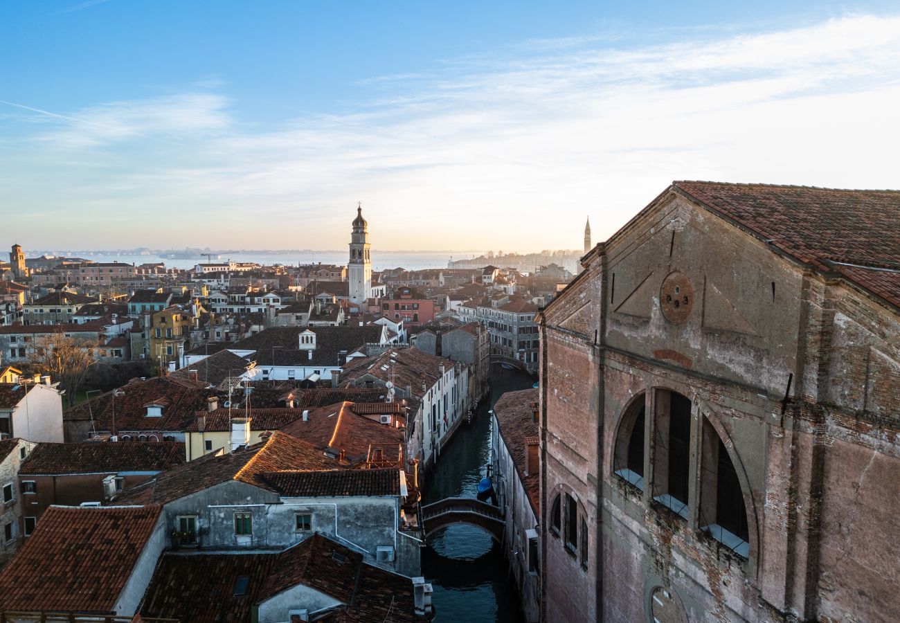 Appartamento a Venezia - Santa Giustina Canal View R&R