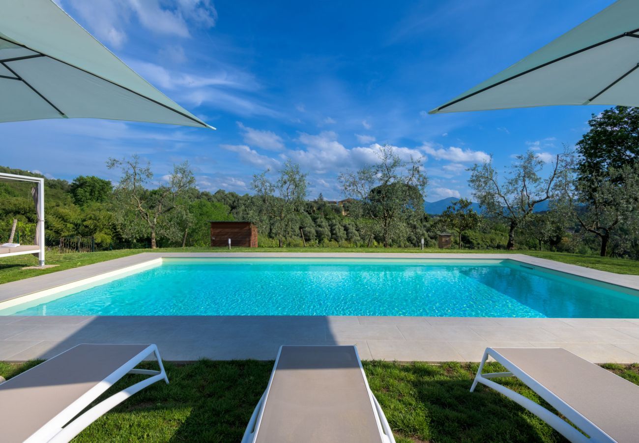 Villa a Lucca - Amore Farmhouse Retreat