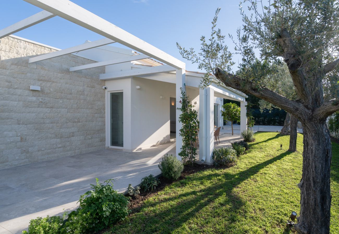 Villa a Siracusa - Villa Ophelia, stunning pool