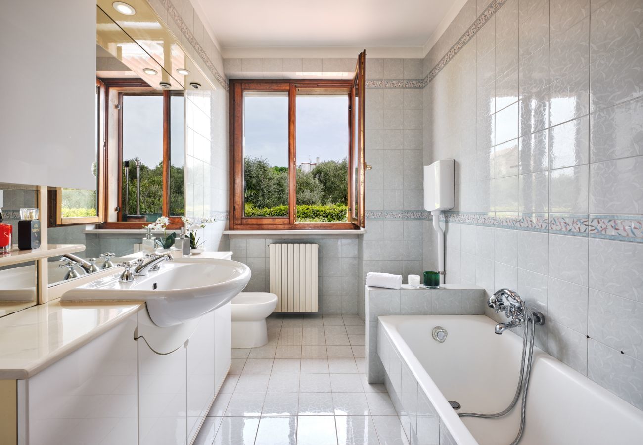 Villa a Lazise - VILLA CELEBRITY