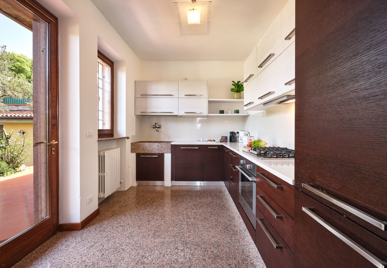 Villa a Lazise - VILLA CELEBRITY