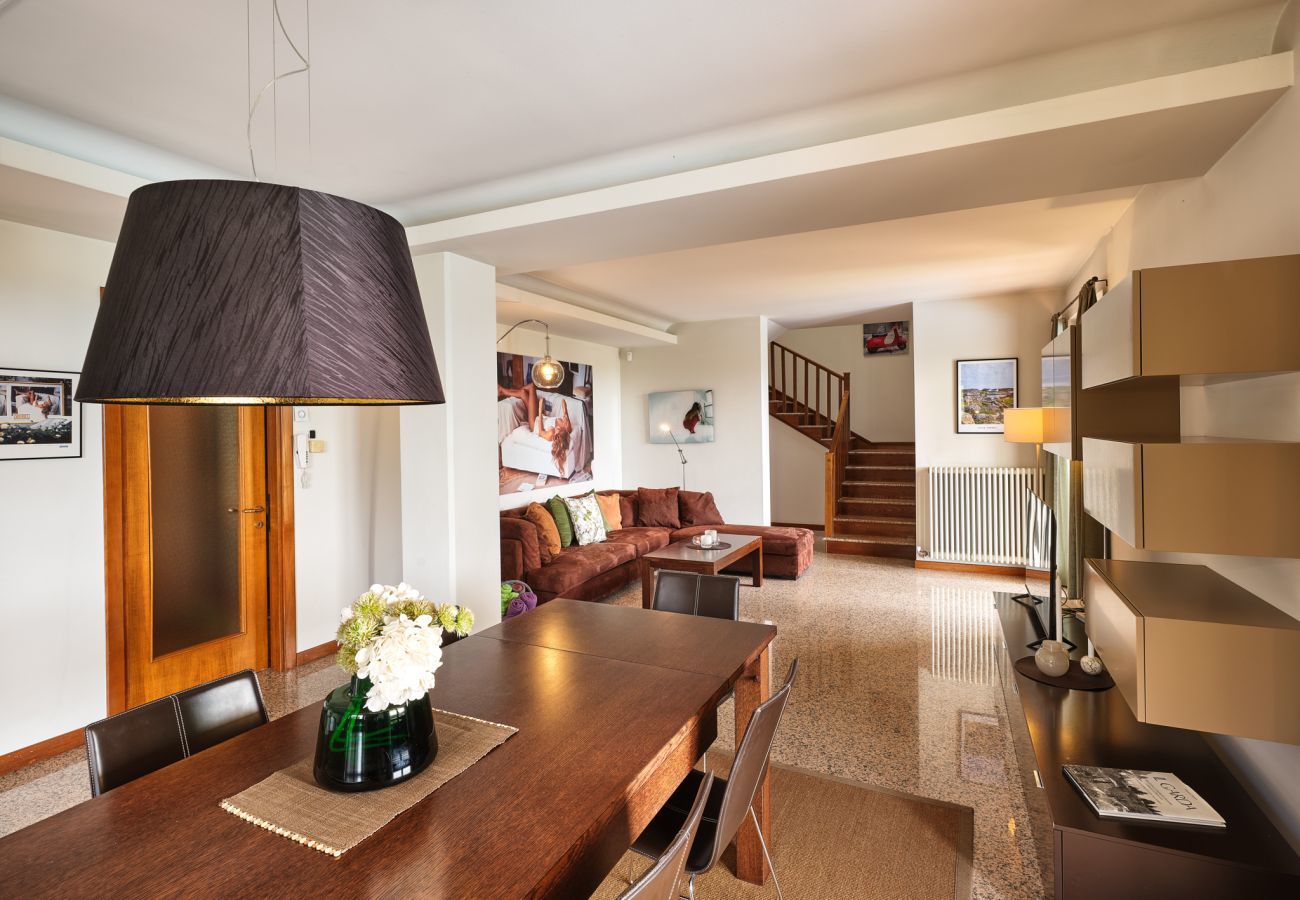 Villa a Lazise - VILLA CELEBRITY