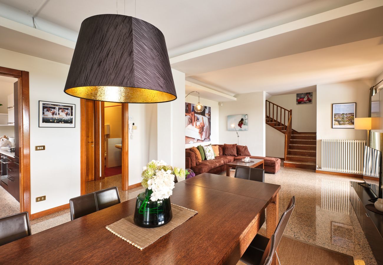 Villa a Lazise - VILLA CELEBRITY