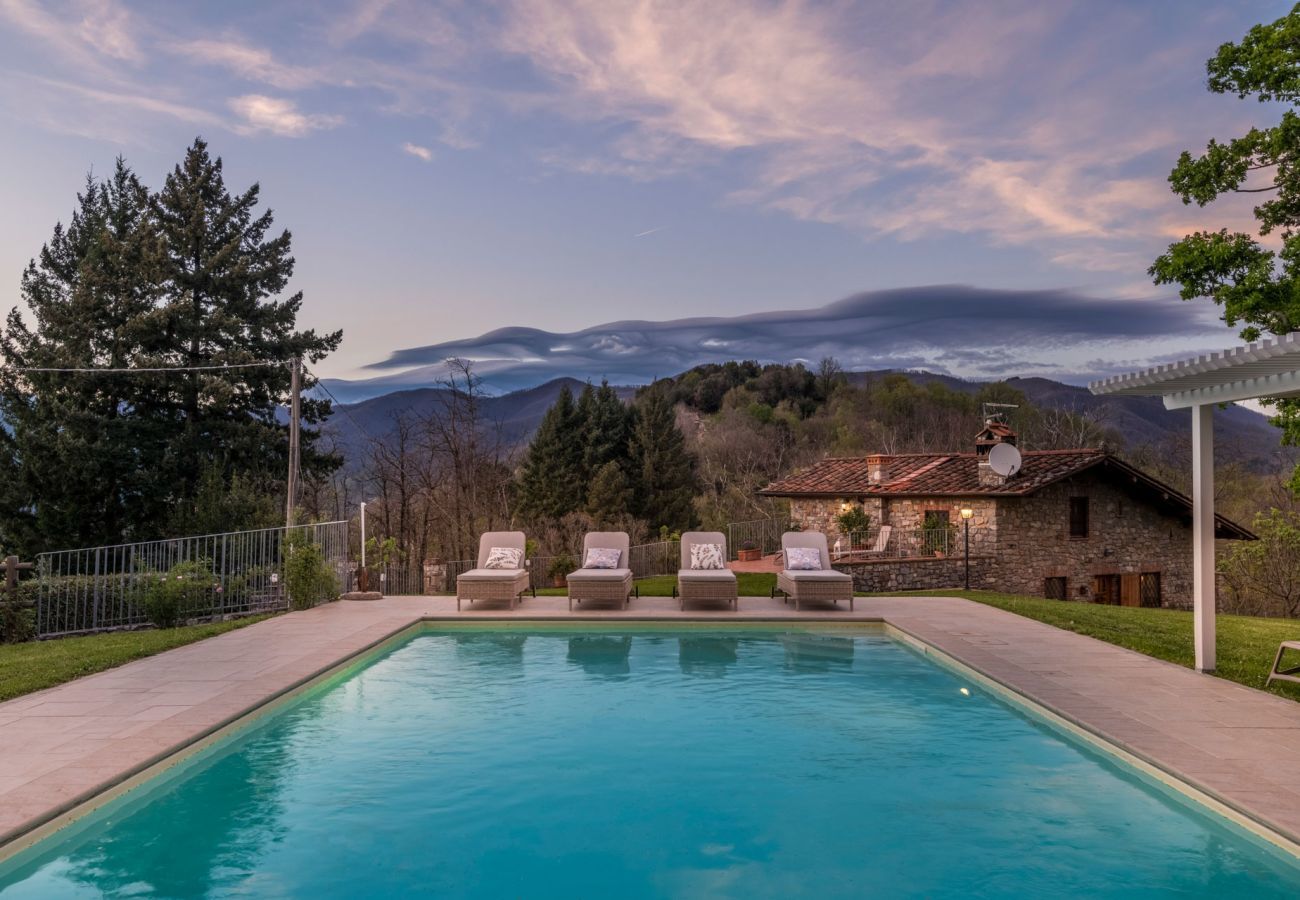 Villa a Pescaglia - Grumo Farmhouse