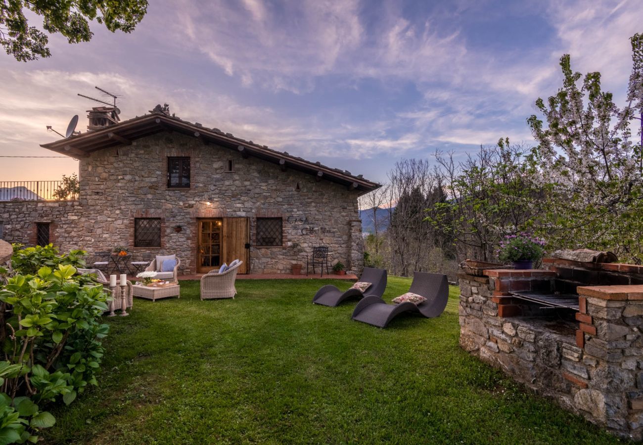 Villa a Pescaglia - Grumo Farmhouse