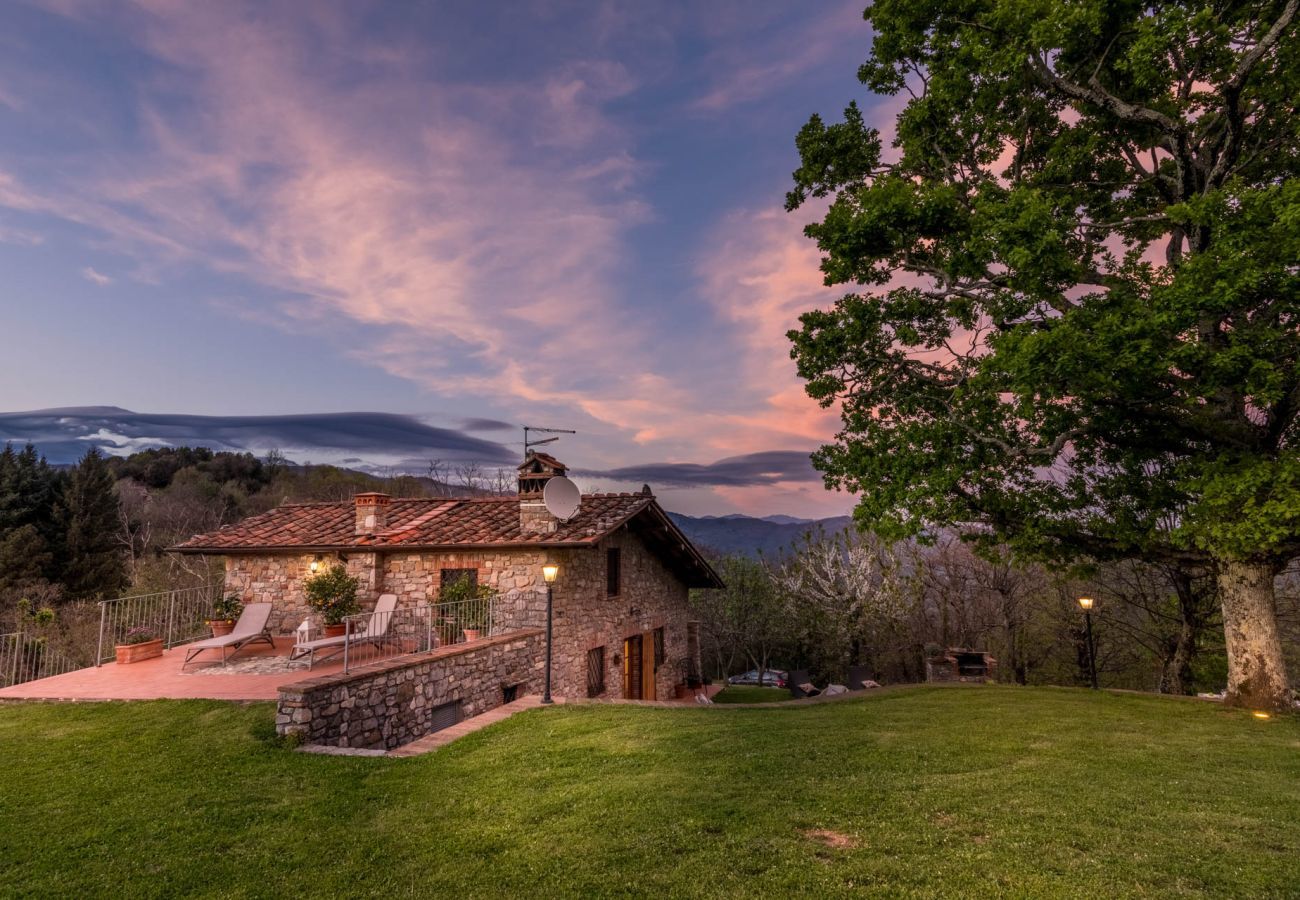 Villa a Pescaglia - Grumo Farmhouse