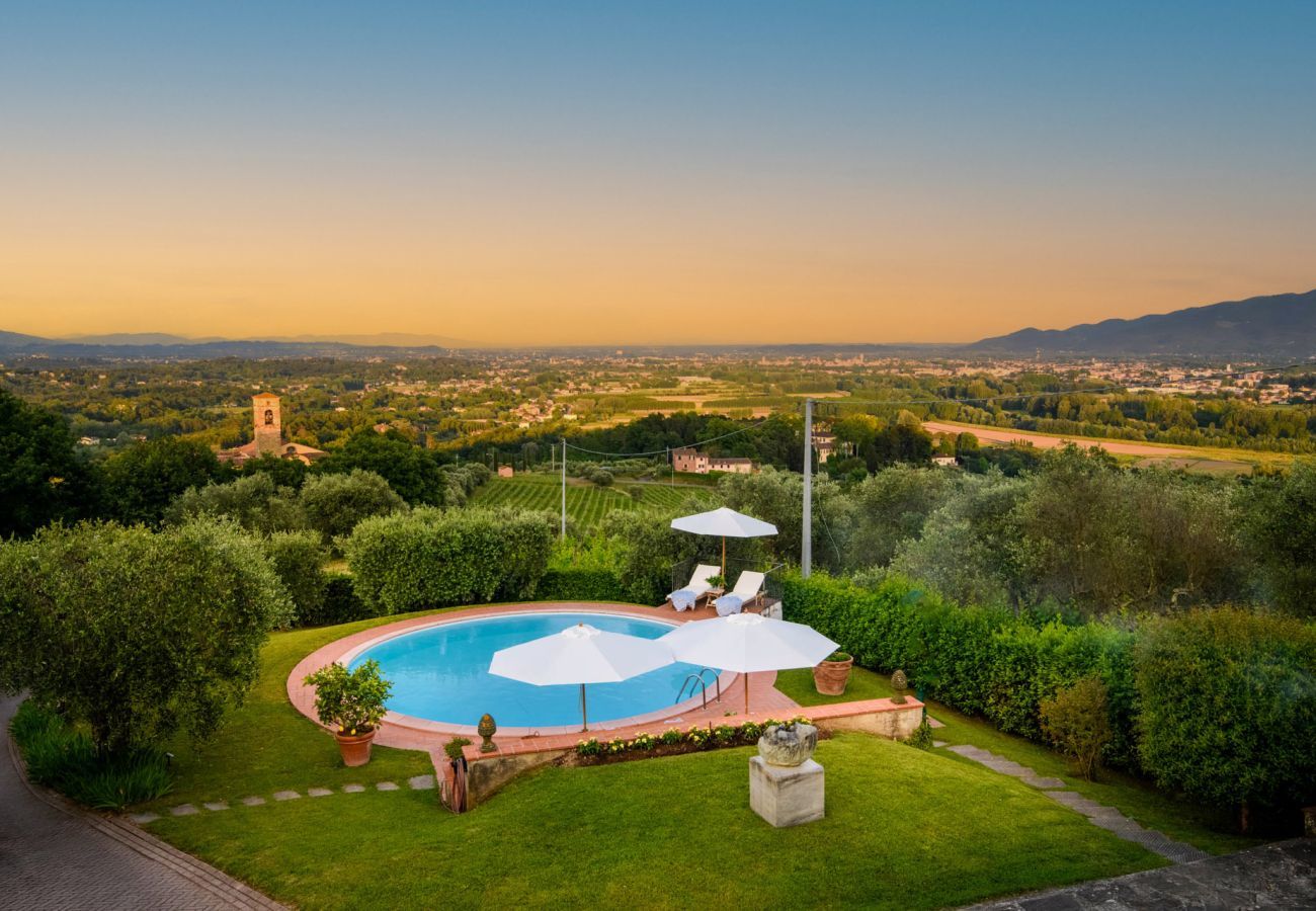 Villa a Lucca - Villa Lontana
