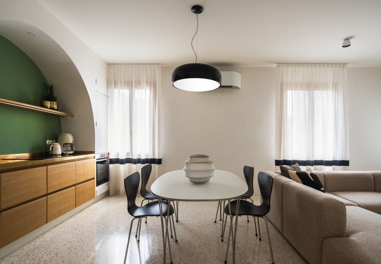 Appartamento a Venezia - San Domenico Apartment with Garden View R&R