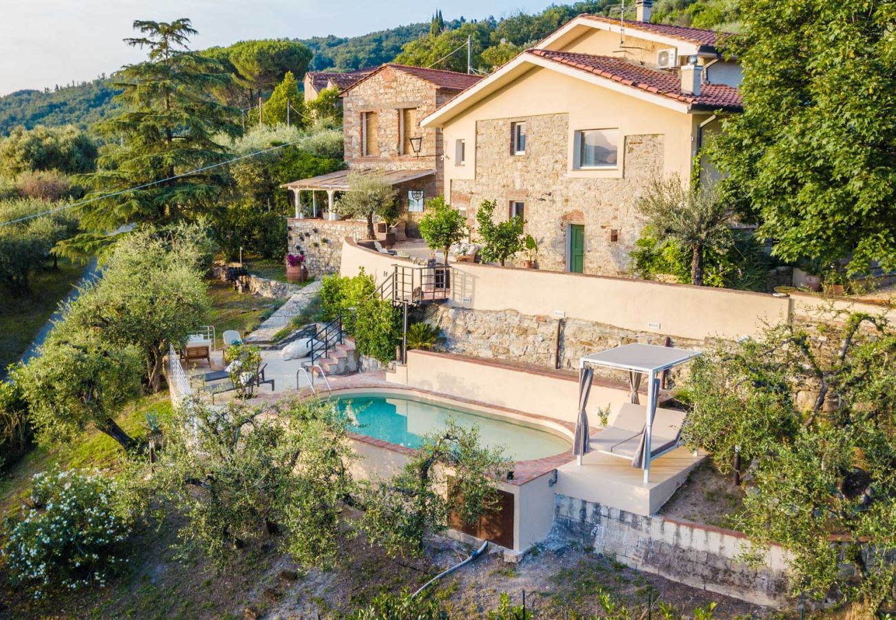 Villa a Monsummano Terme - Le Due Terre Farmhouse