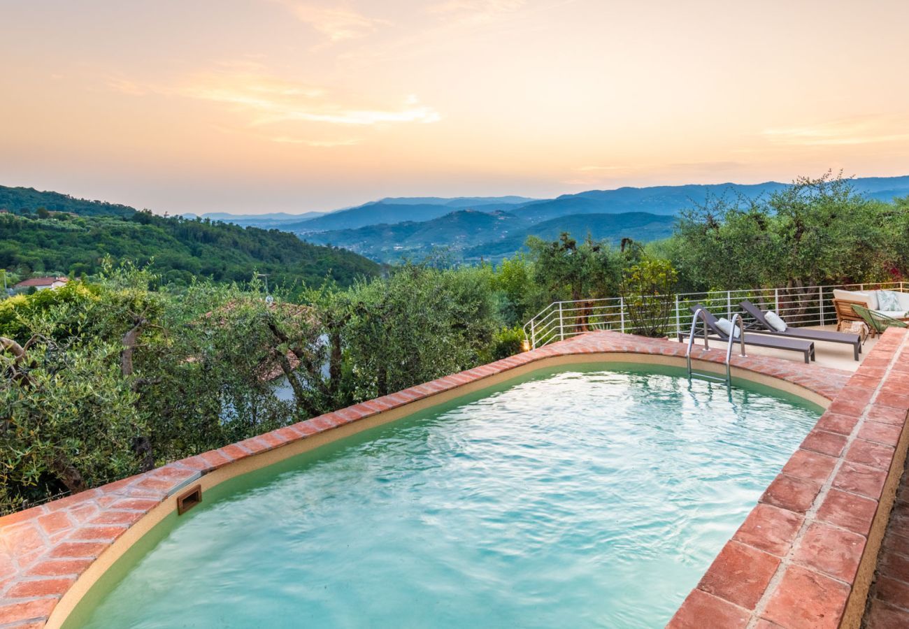 Villa a Monsummano Terme - Le Due Terre Farmhouse