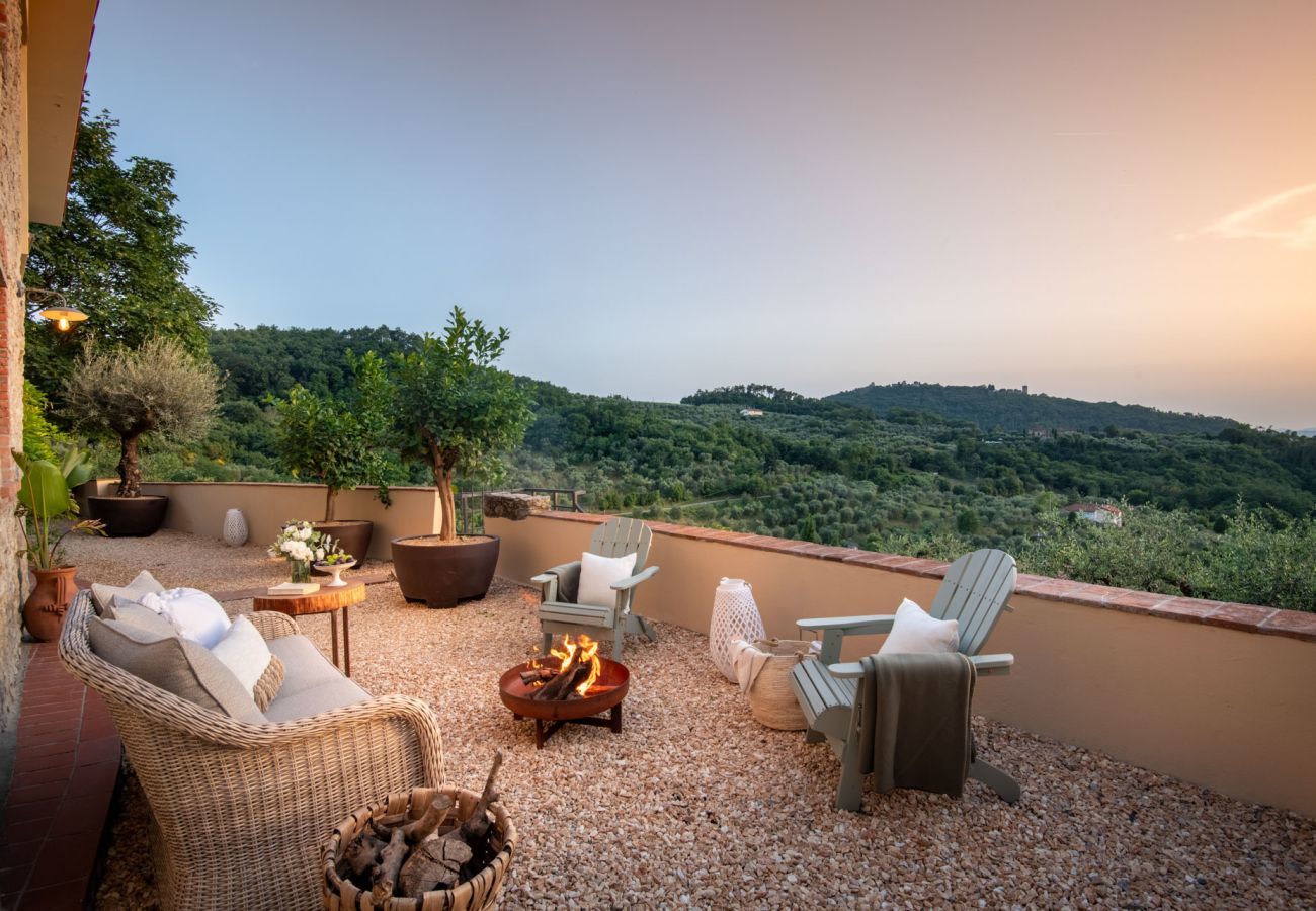 Villa a Monsummano Terme - Le Due Terre Farmhouse