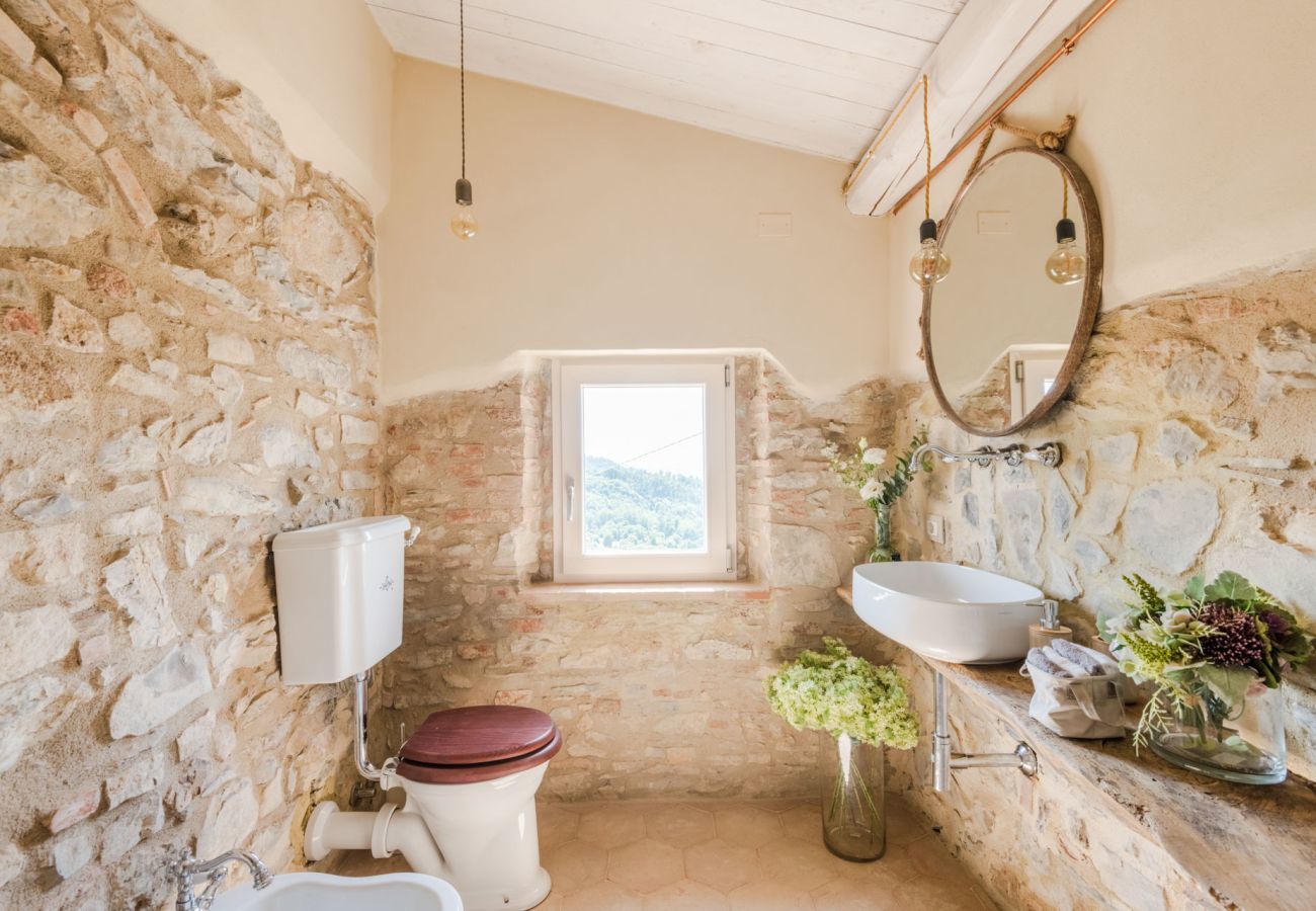 Villa a Monsummano Terme - Le Due Terre Farmhouse