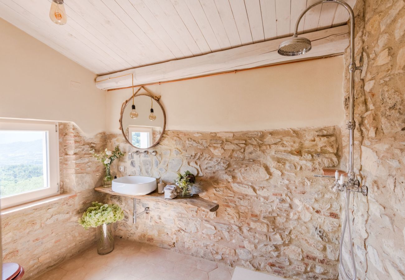 Villa a Monsummano Terme - Le Due Terre Farmhouse