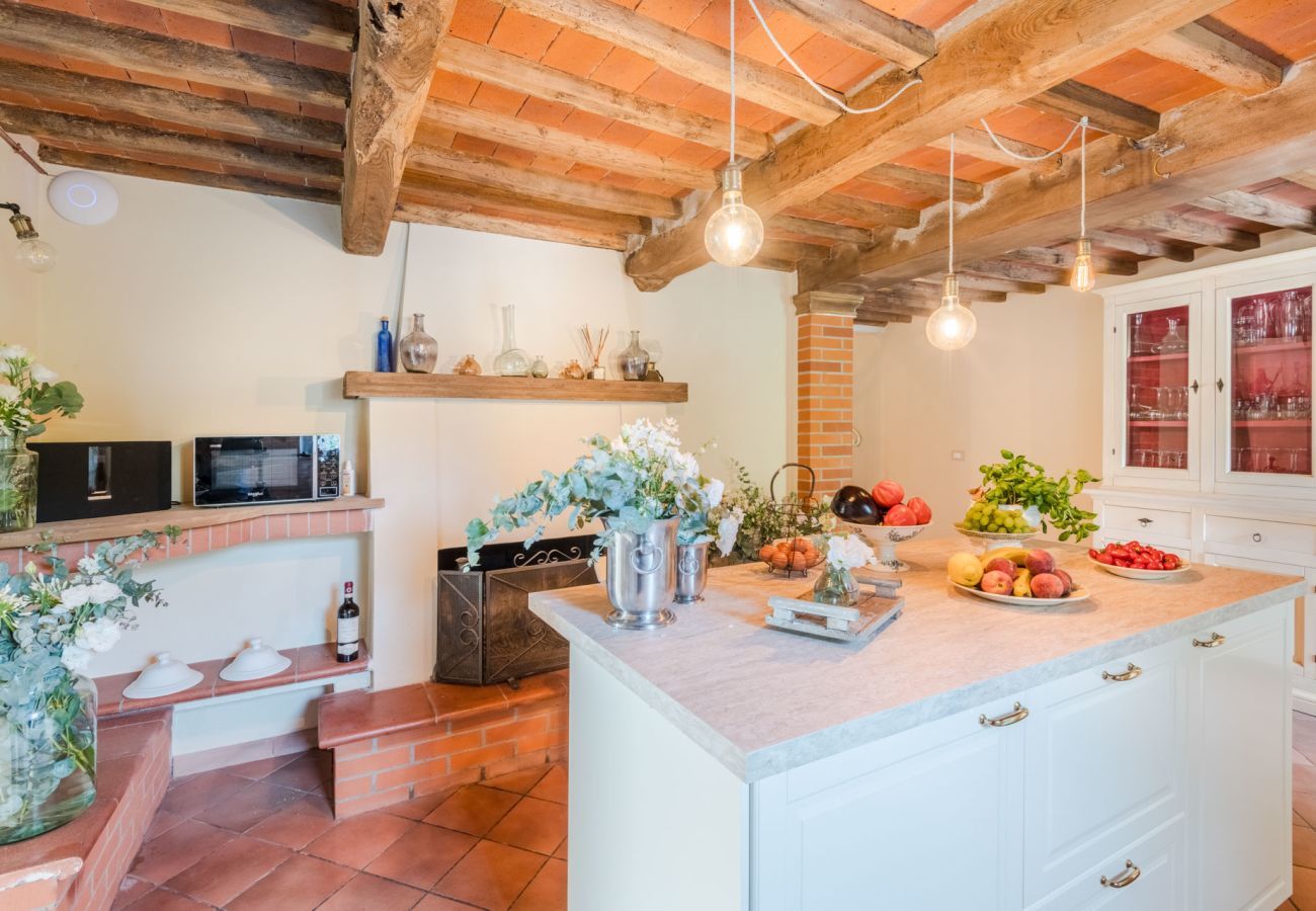 Villa a Monsummano Terme - Le Due Terre Farmhouse