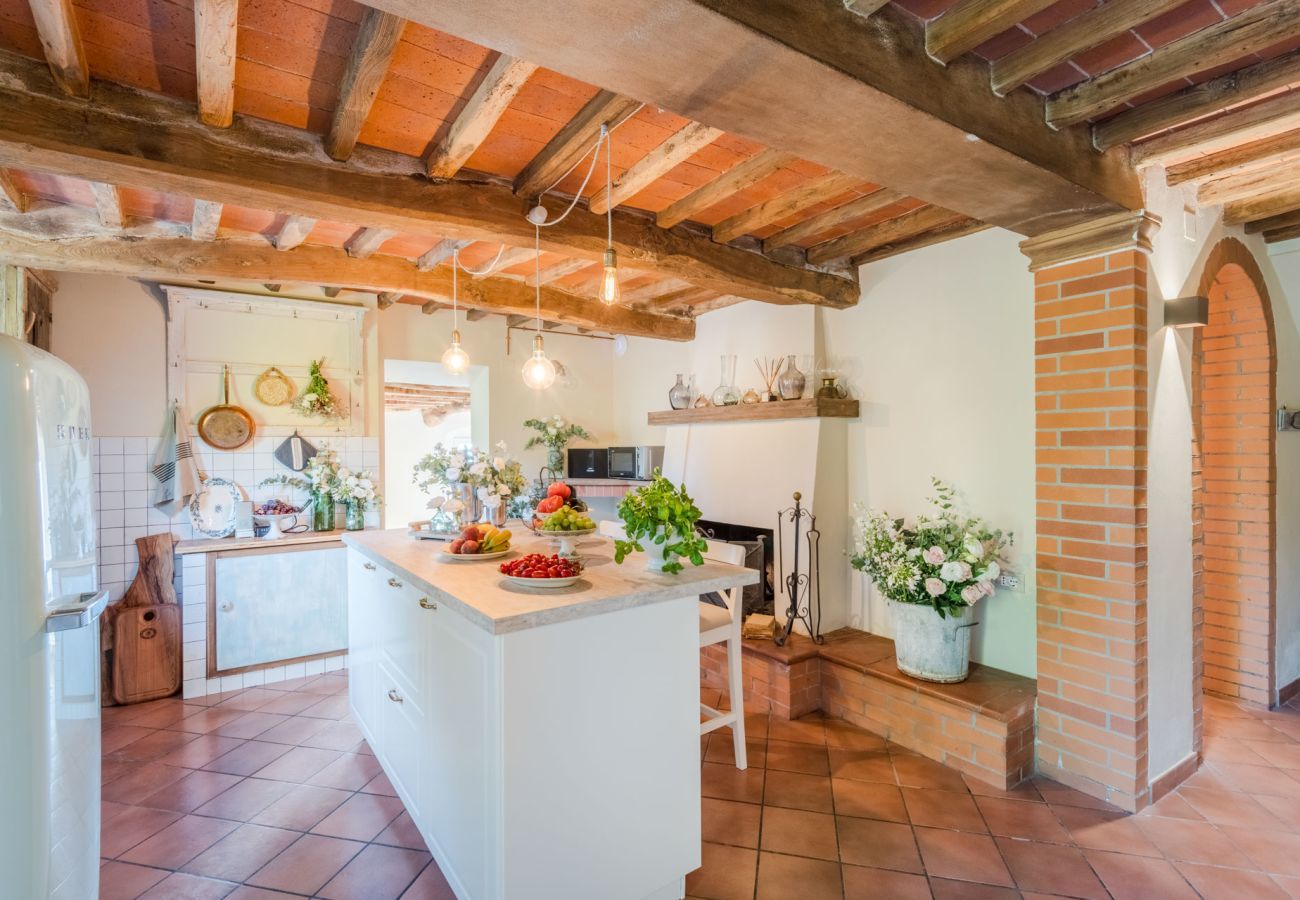 Villa a Monsummano Terme - Le Due Terre Farmhouse