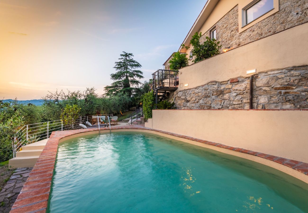 Villa a Monsummano Terme - Le Due Terre Farmhouse