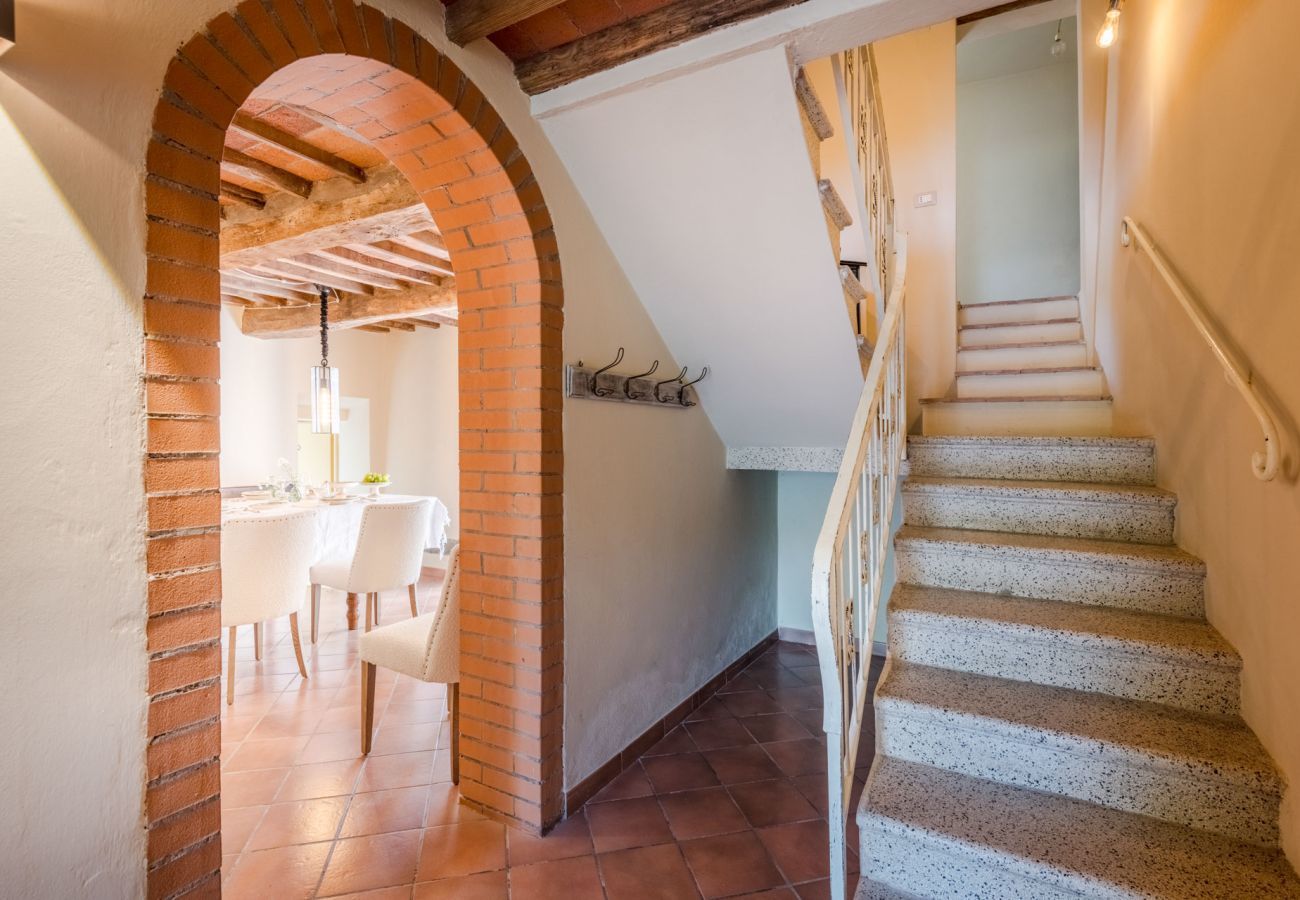 Villa a Monsummano Terme - Le Due Terre Farmhouse