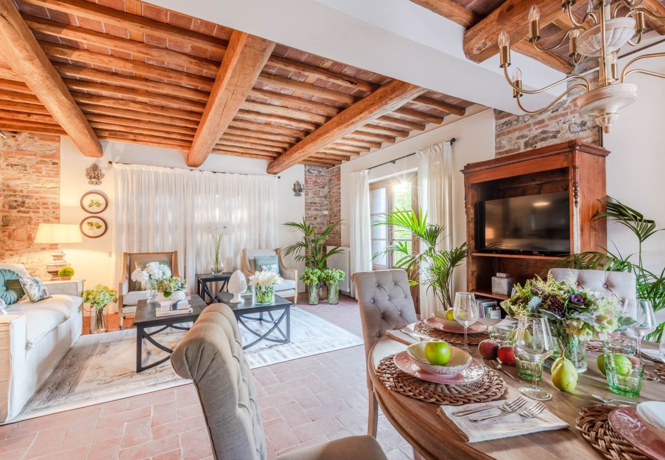 Villa a Lucca - Valle del Sole Winery Farmhouse