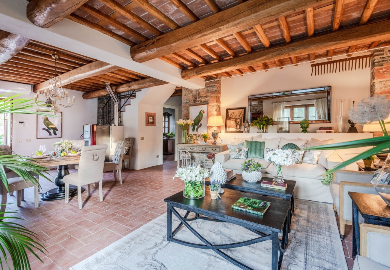 Villa a Lucca - Valle del Sole Winery Farmhouse