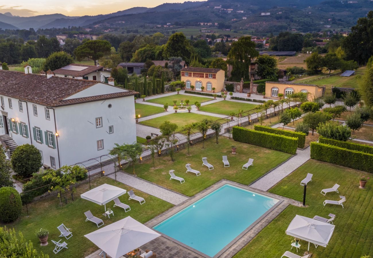 Villa a Capannori - Villa Antica
