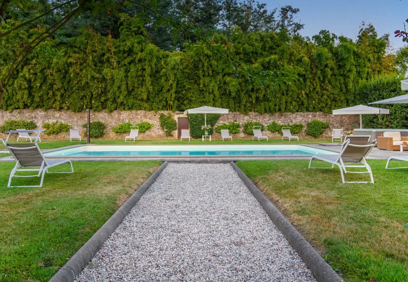 Villa a Capannori - Villa Antica
