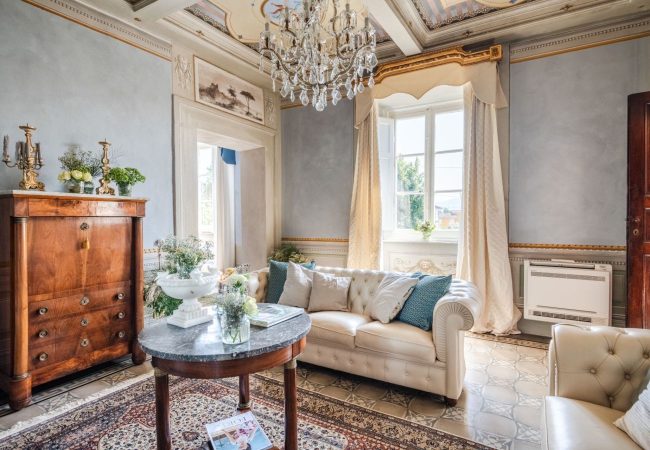 Villa a Capannori - Villa Antica