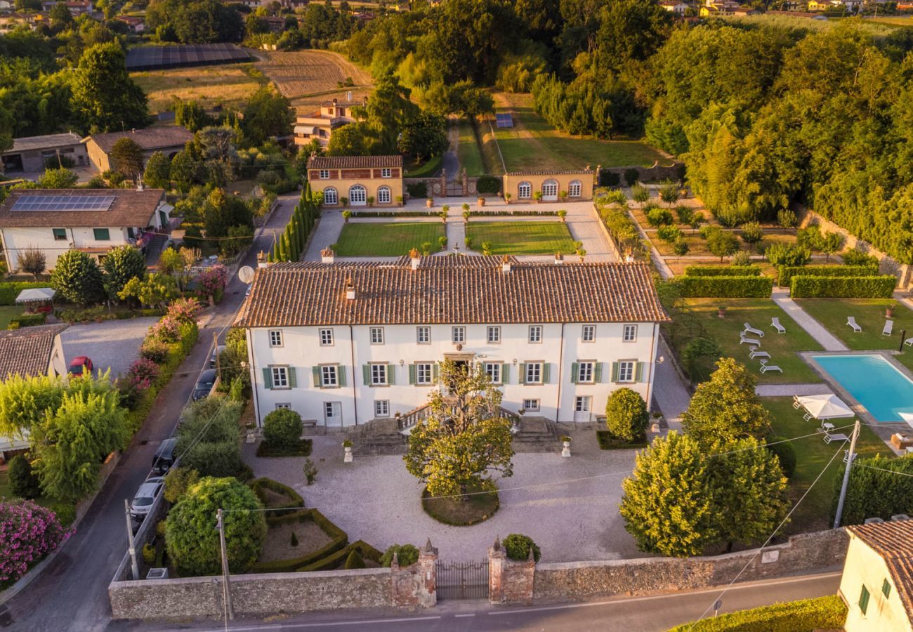 Villa a Capannori - Villa Antica