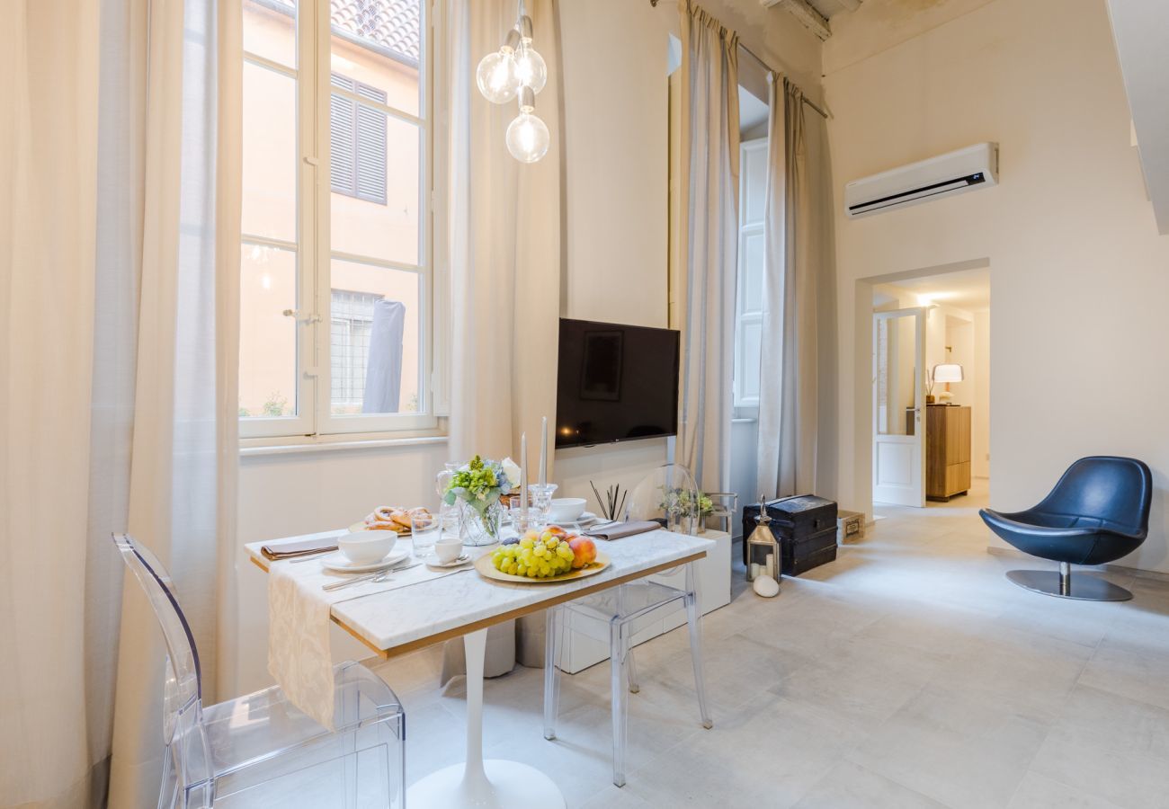 Appartamento a Lucca - Cortile Moderno Apartment