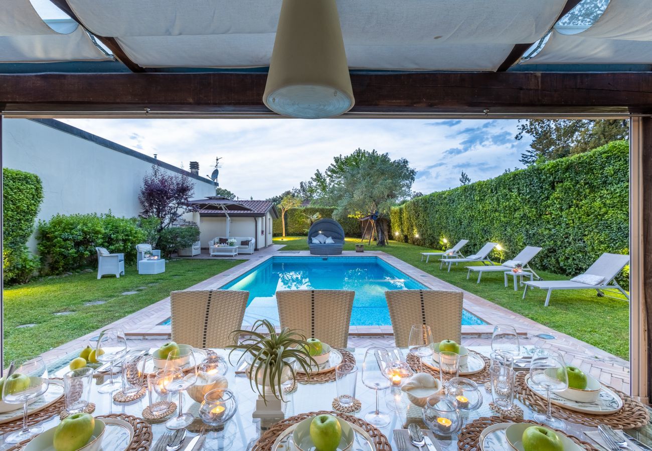 Villa a Marina di Pietrasanta - Villa Gatti