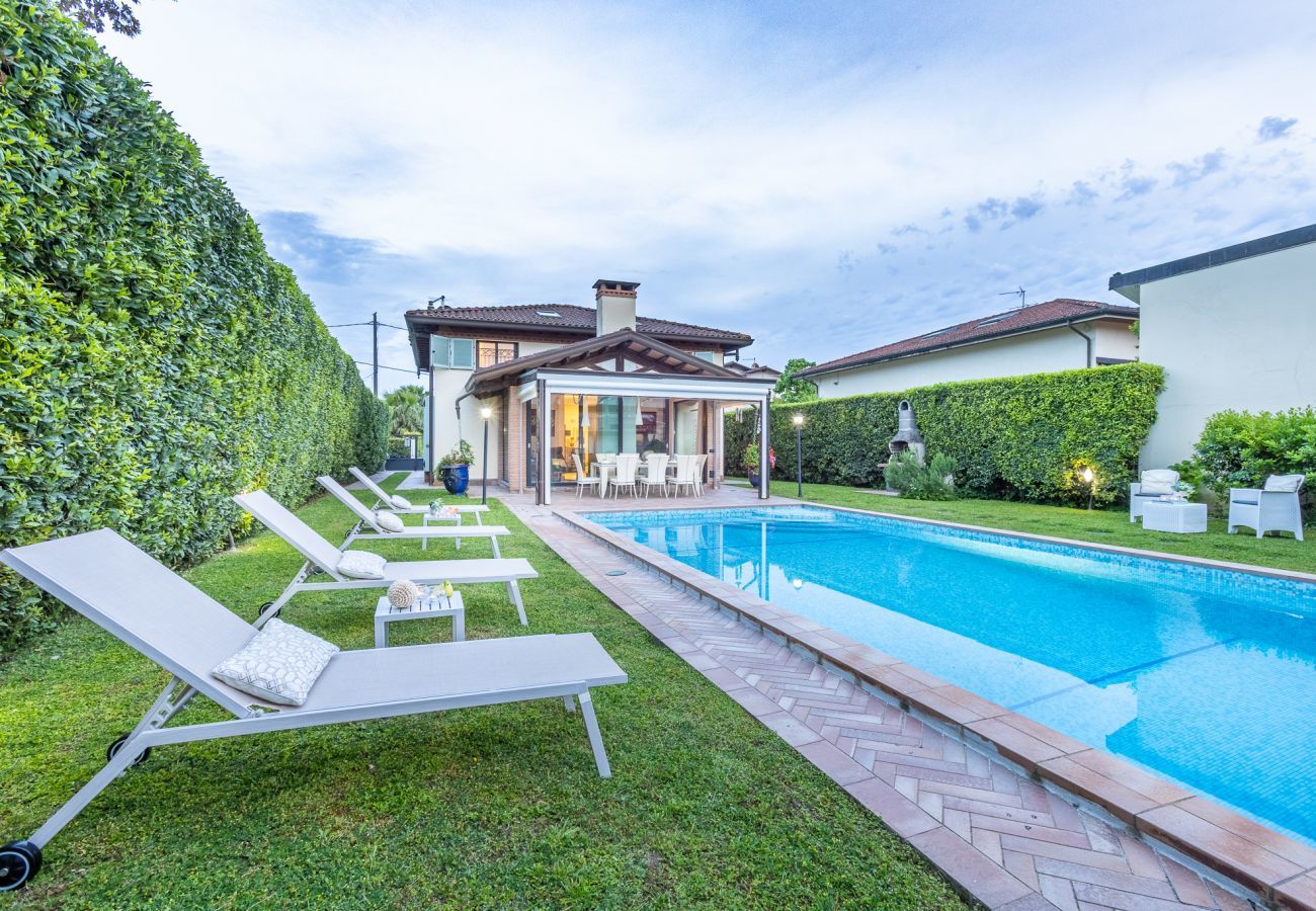 Villa a Marina di Pietrasanta - Villa Gatti