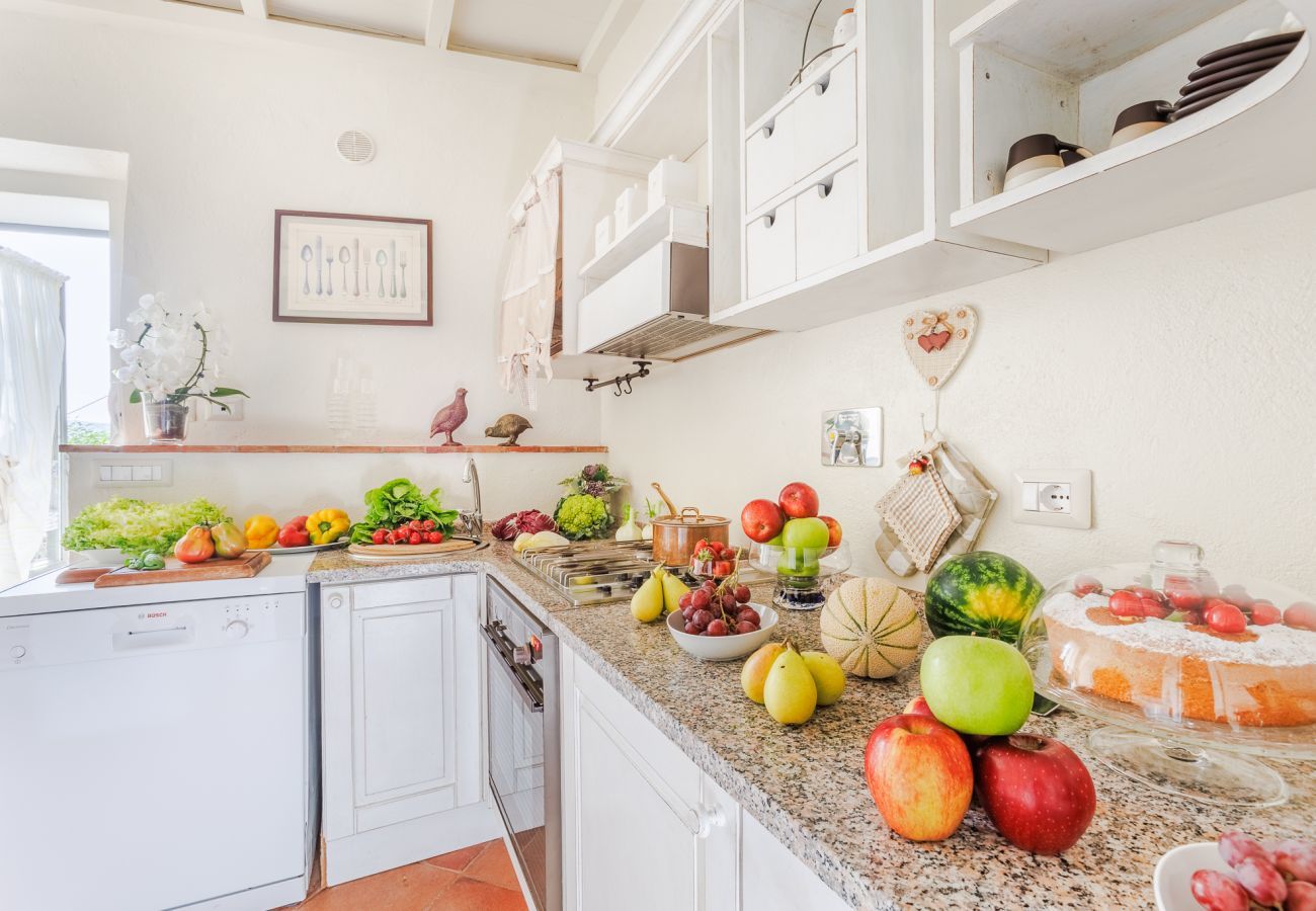 Villa a Montecatini alto - Tuscan Embrace