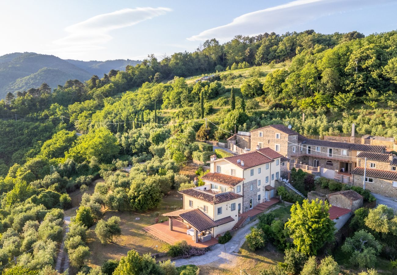 Villa a Montecatini alto - Tuscan Embrace