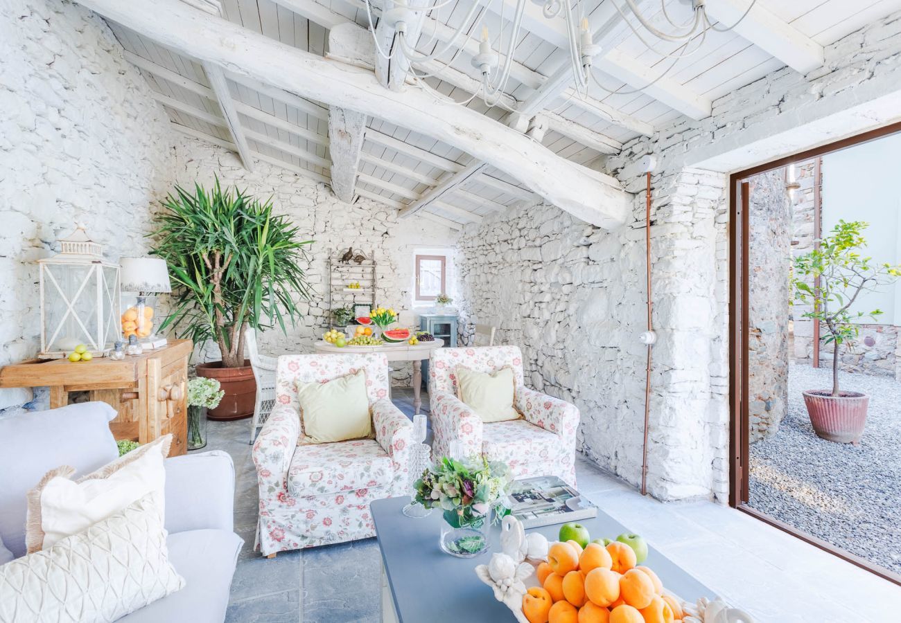 Villa a Vorno - Villa Brera