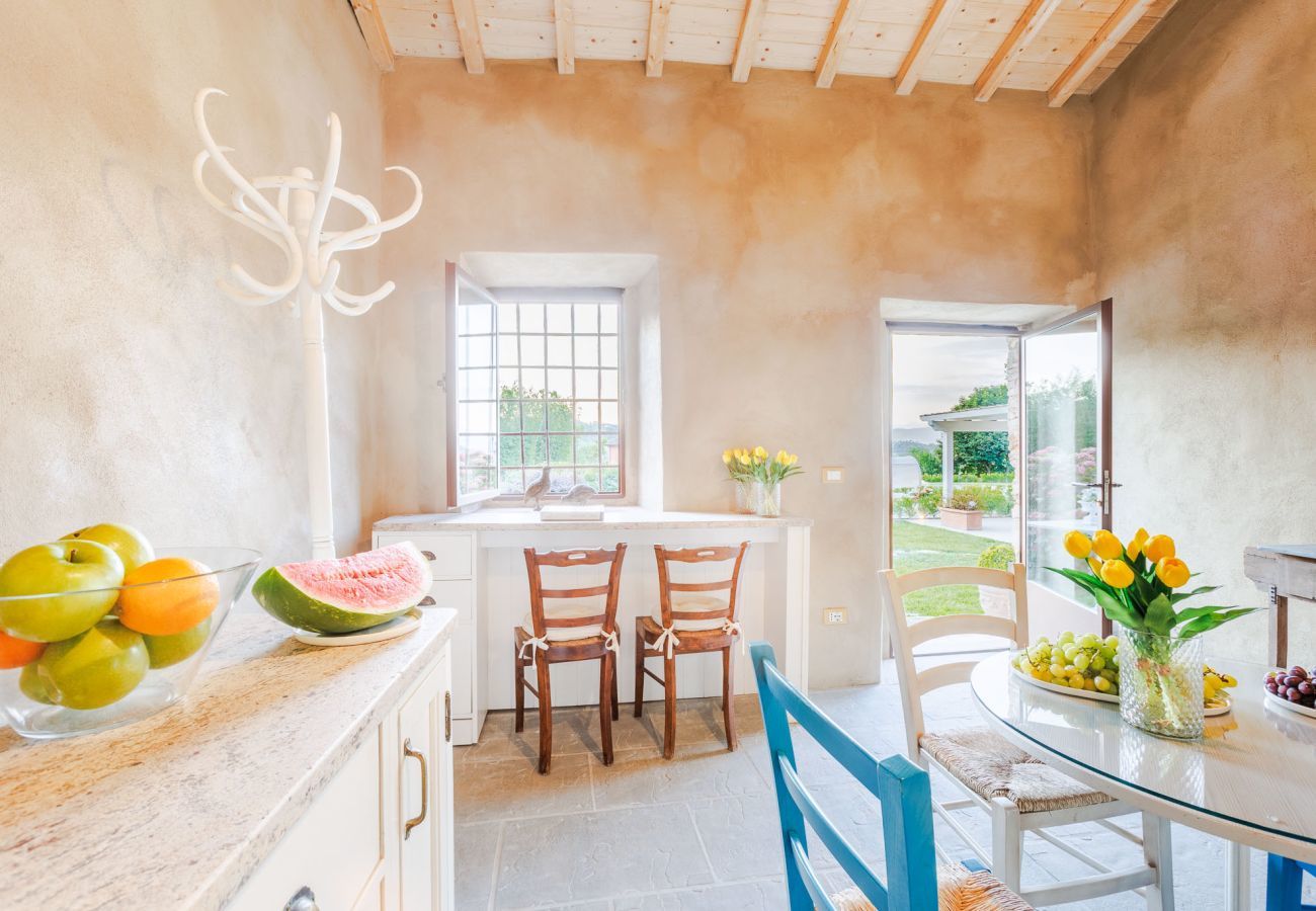 Villa a Vorno - Villa Brera