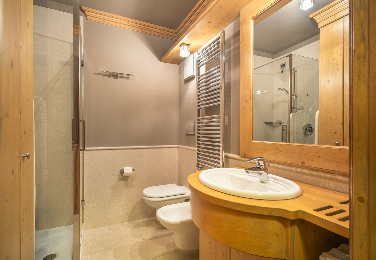 Appartamento a Cortina d´Ampezzo - Elegant Tablà with Garden R&R