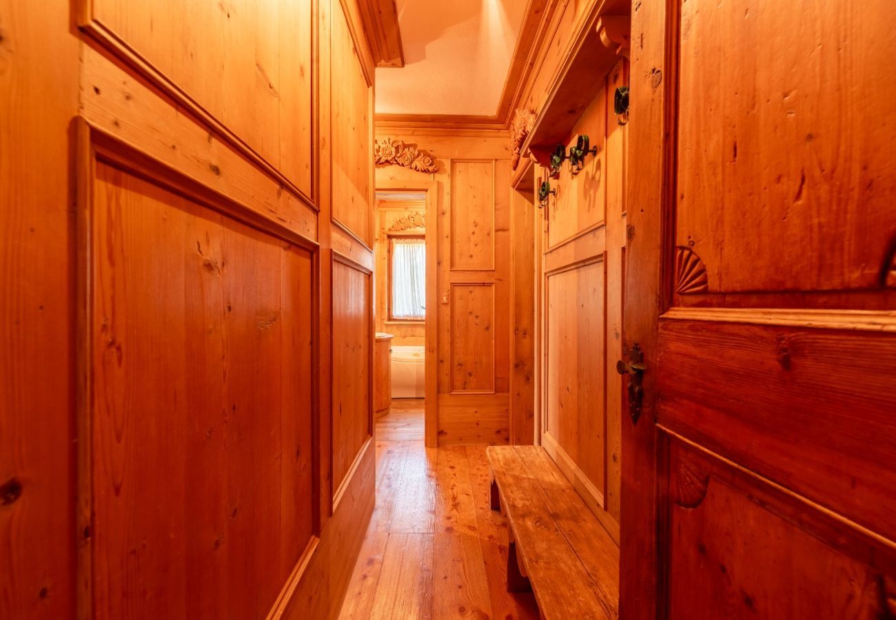 Appartamento a Cortina d´Ampezzo - Tofane View Apartment with Terrace R&R