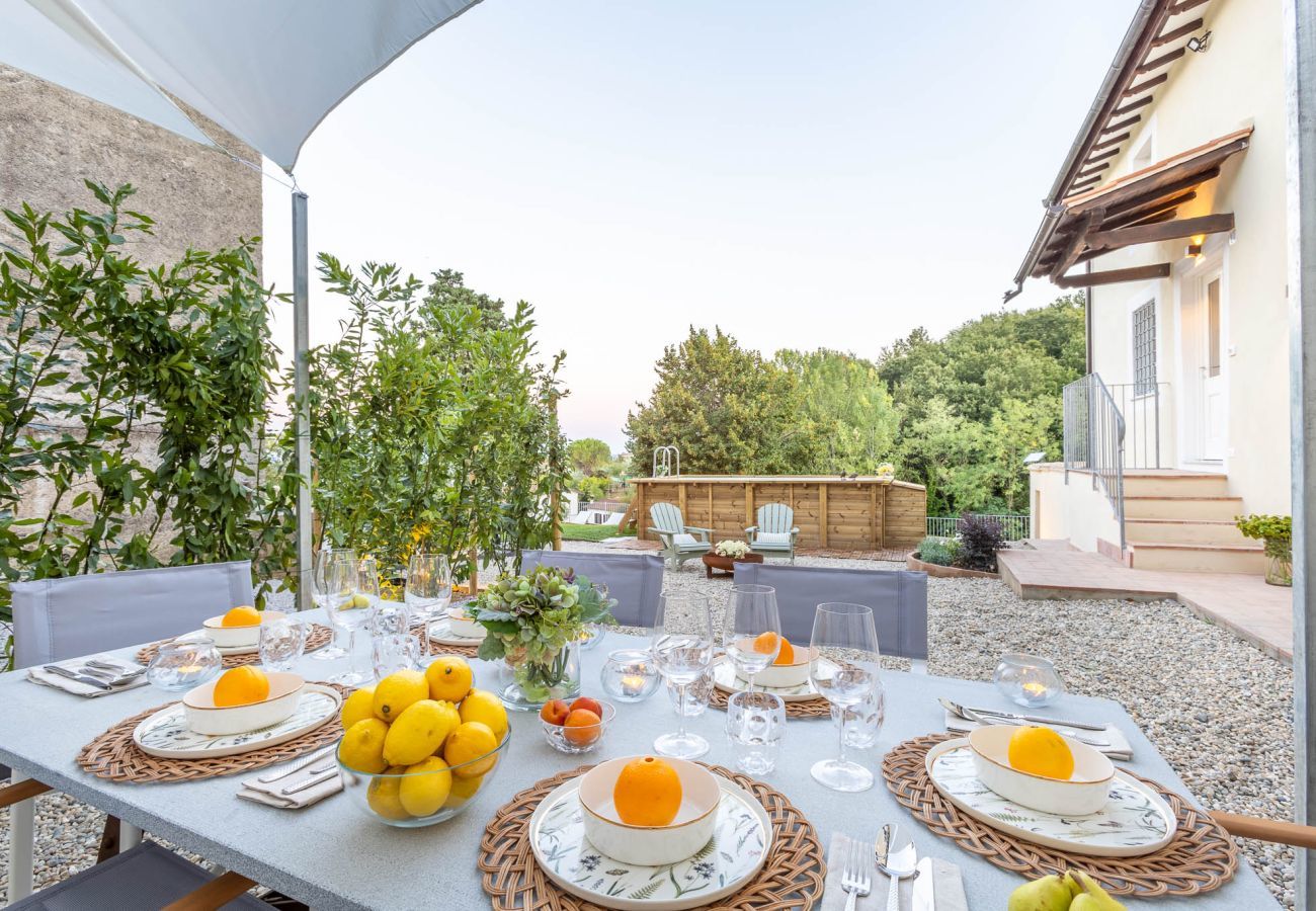 Villa a Lucca - Villa Podere Falcione